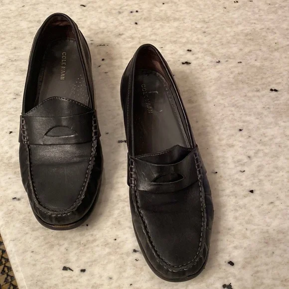 Cole Haan | Shoes | Womens Black Cole Haan Leather Loafer  display picture 1